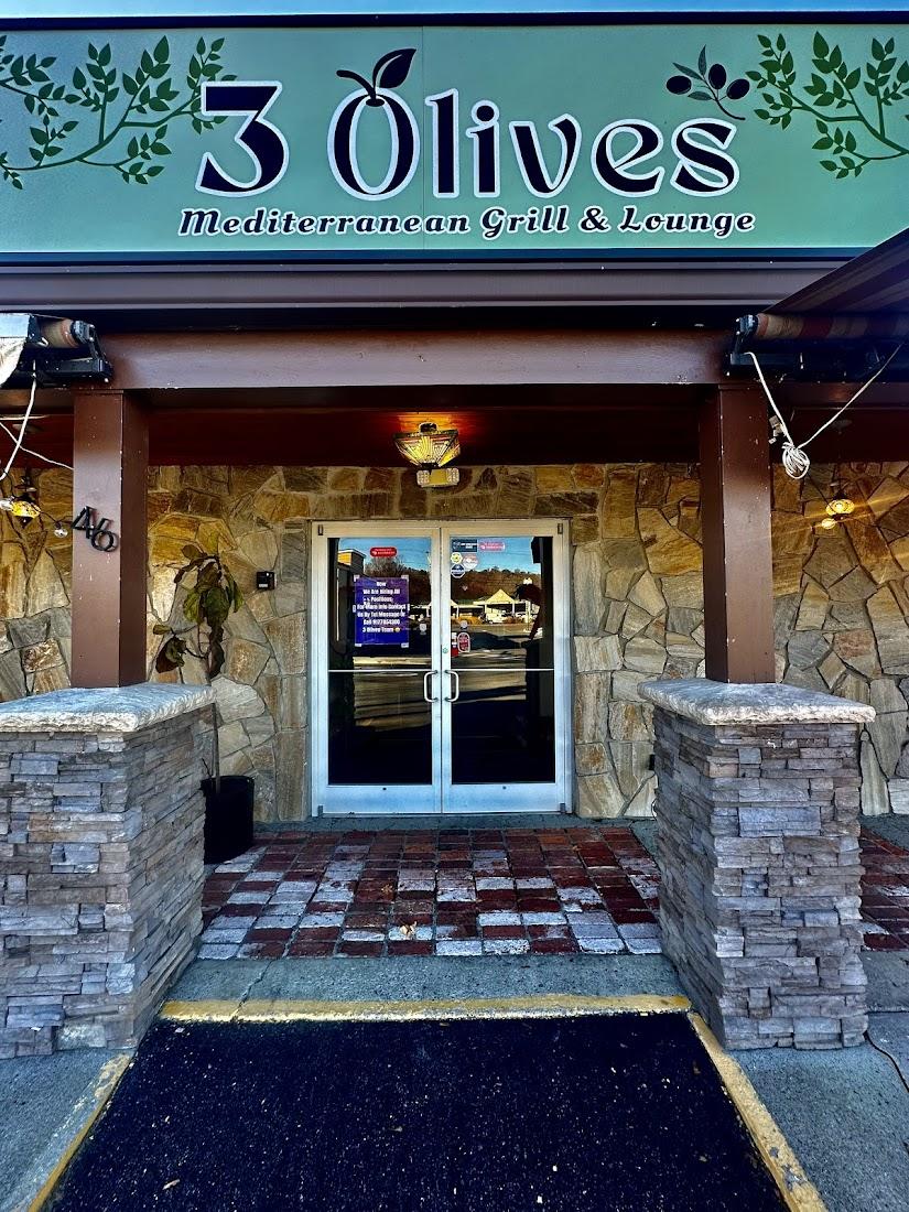 3 Olives Mediterranean Grill & Lounge